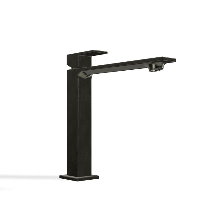Смеситель Treemme Q30 20.8 см Brushed Black Chrome