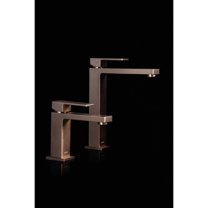 Boheme 472-BRB смеситель Qubic для раковины